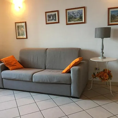 Casa Margherita * ברנצונה סול גארדה