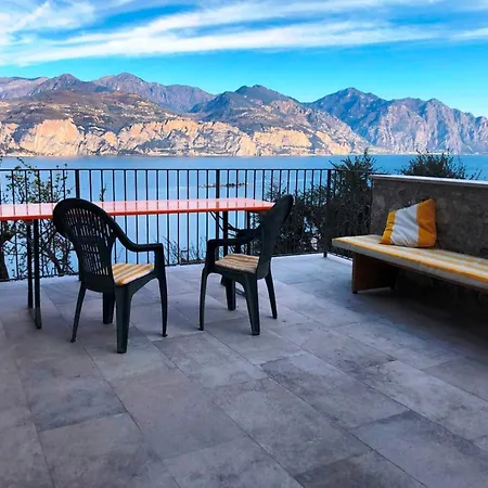 Casa Margherita Апартаменты Бренцоне-суль-Гарда